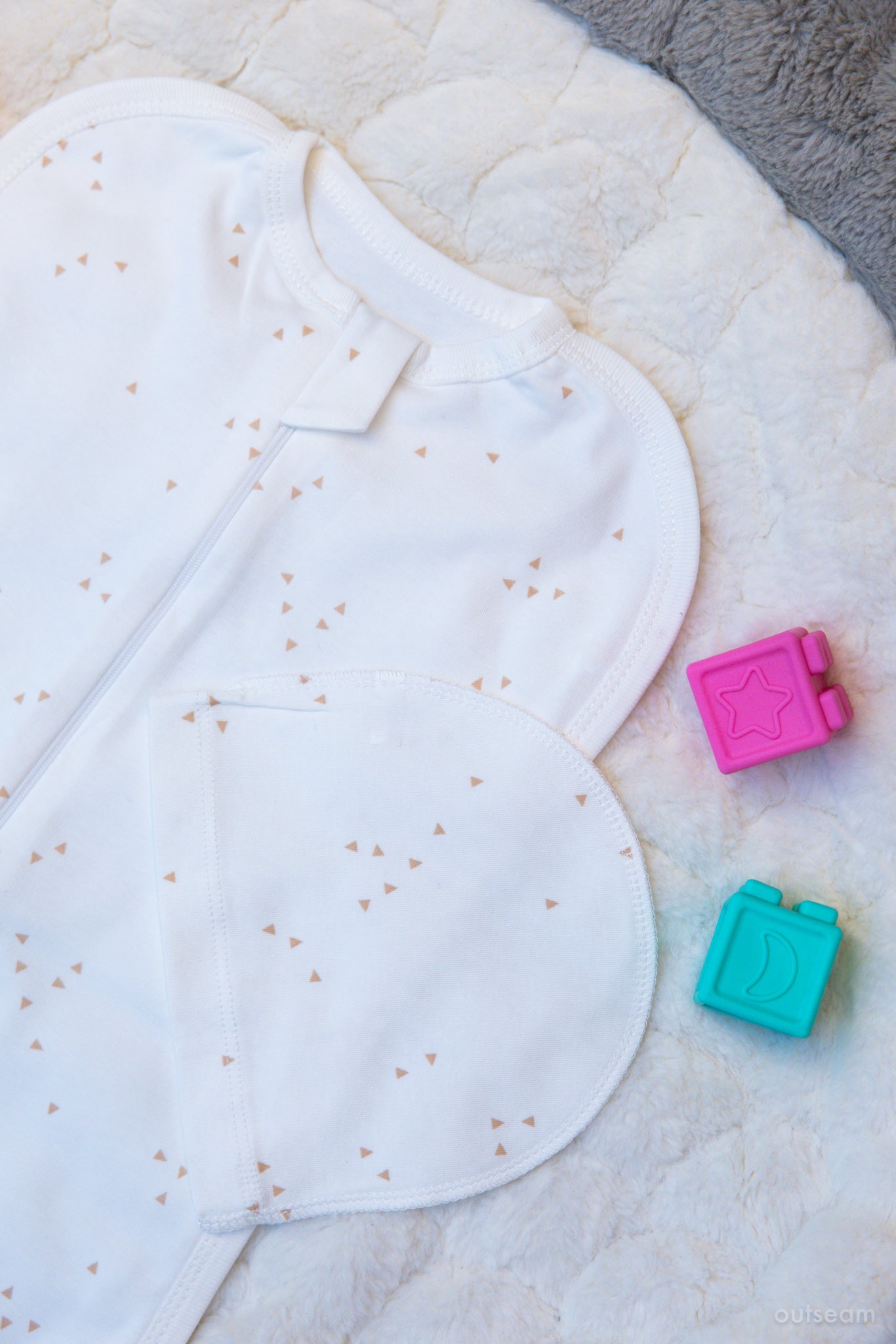 Outseam Newborn Sleep Cocoon Geometry — detail view 2